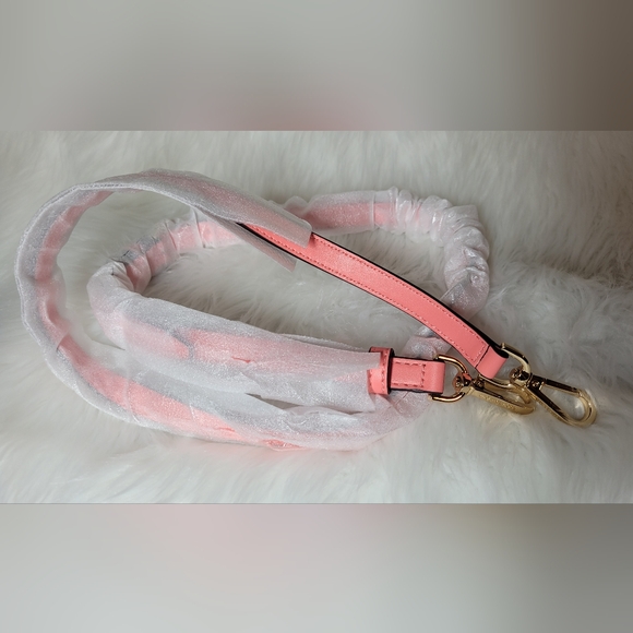 Michael Kors Replacement Strap - Picture 2 of 7